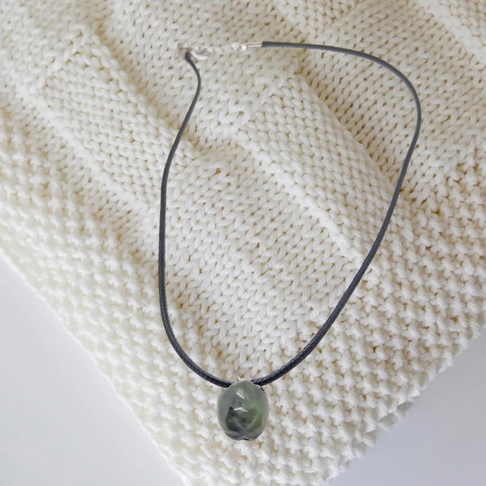 Tiny Green Apple Natural Stone Pendant with Leather Necklace. NWOT - Picture 2 of 5